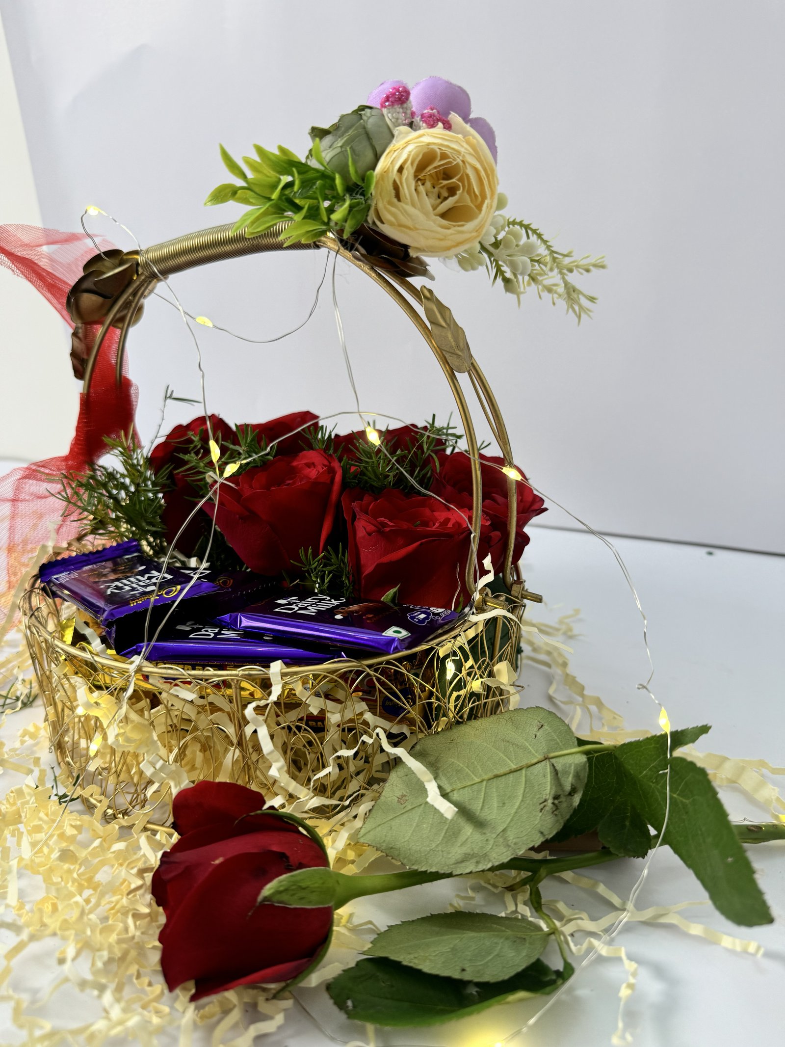 Elegant Hamper premium gift hamper by Book UR Surprise